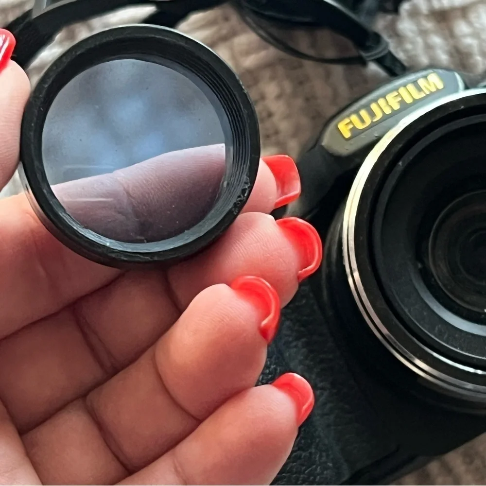 Fujifilm FinePix S2850HD digital Camera for parts